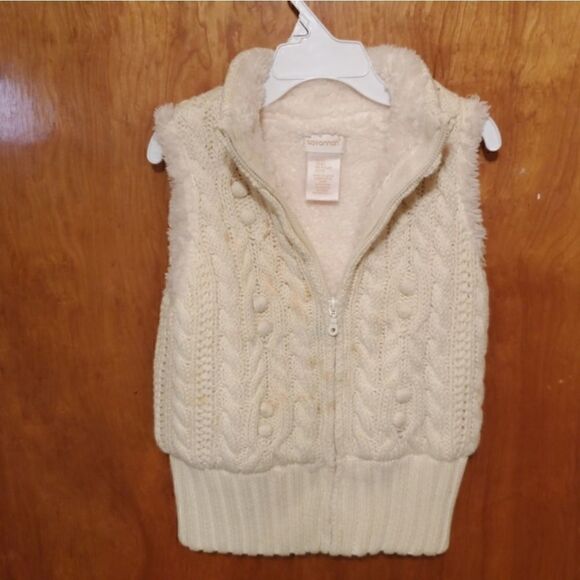 Sweater Vest   - Picture 5 of 5